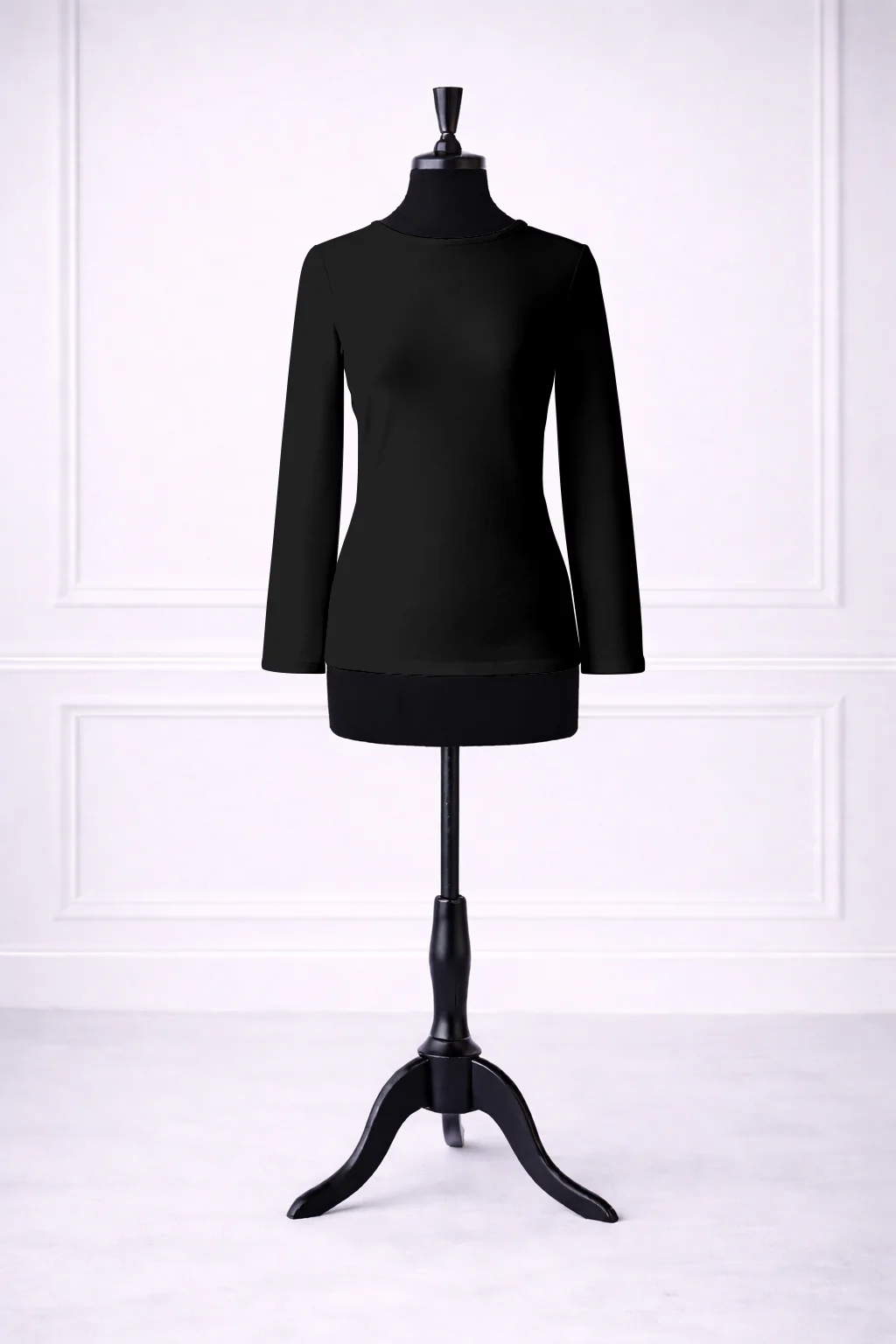 Essential Long Sleeve Tee in Black - Votecaris