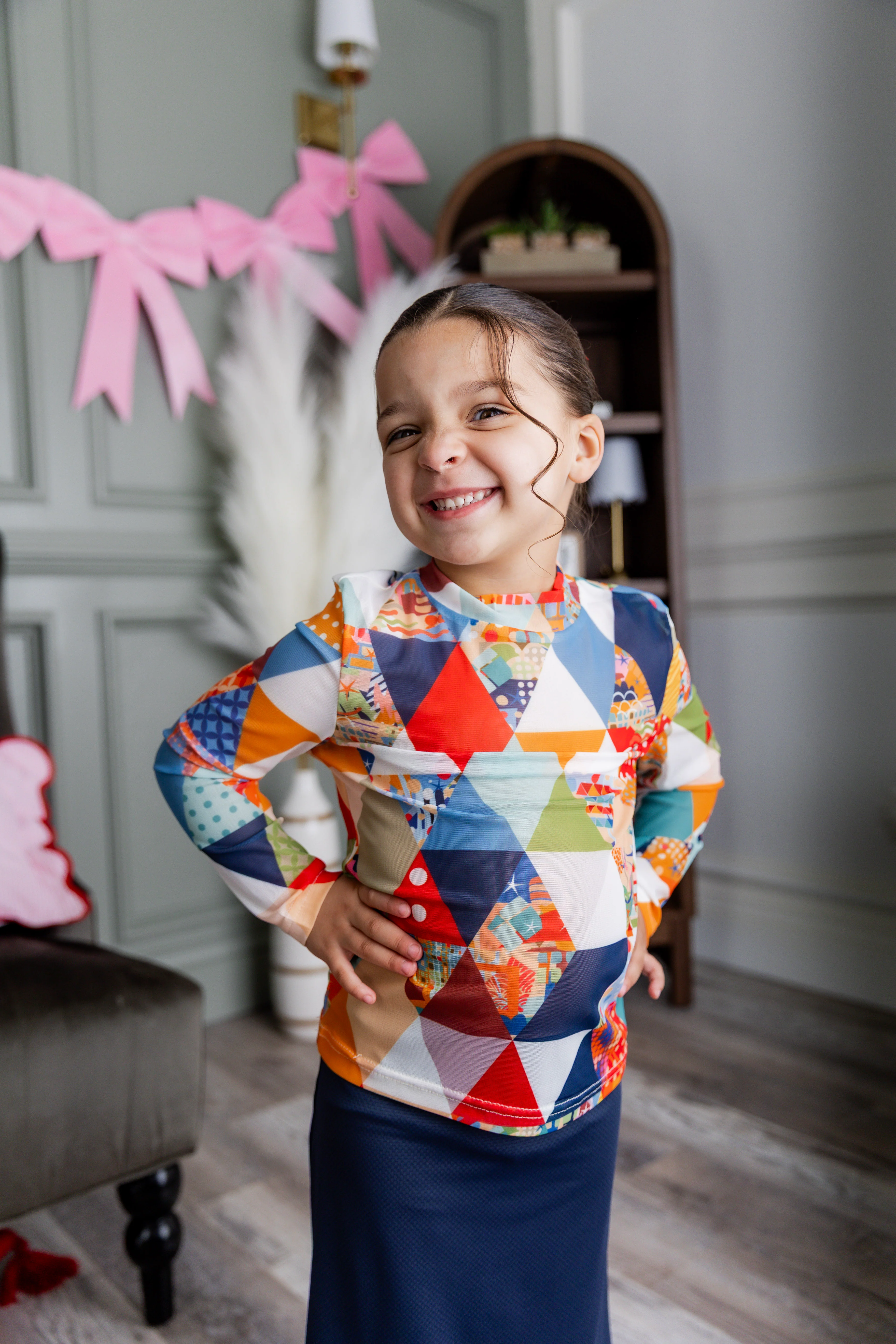 Girls' Mesh Tee in Triangle Taffy - Votecaris