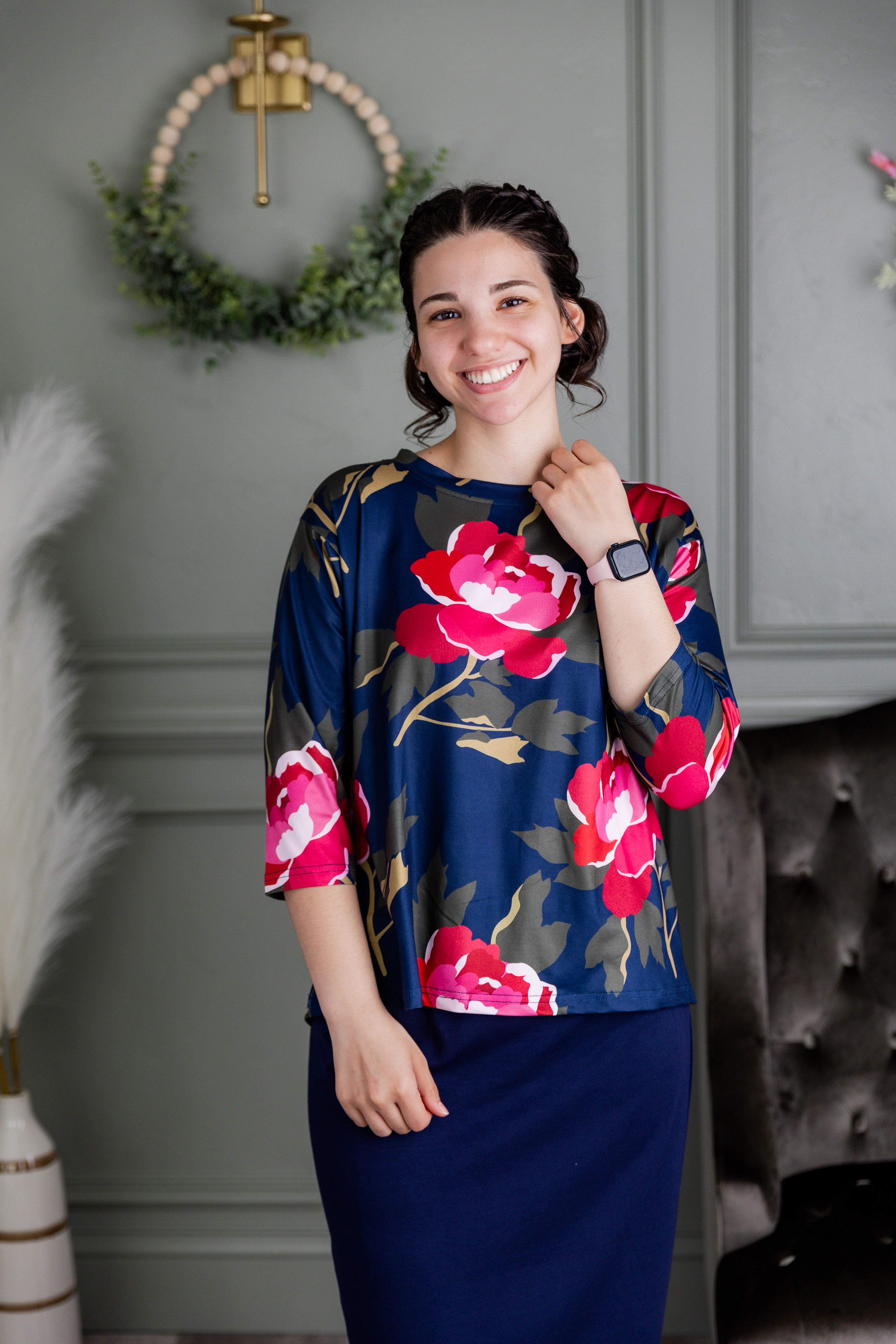 Lucia Top in Rosewood Nights - Votecaris