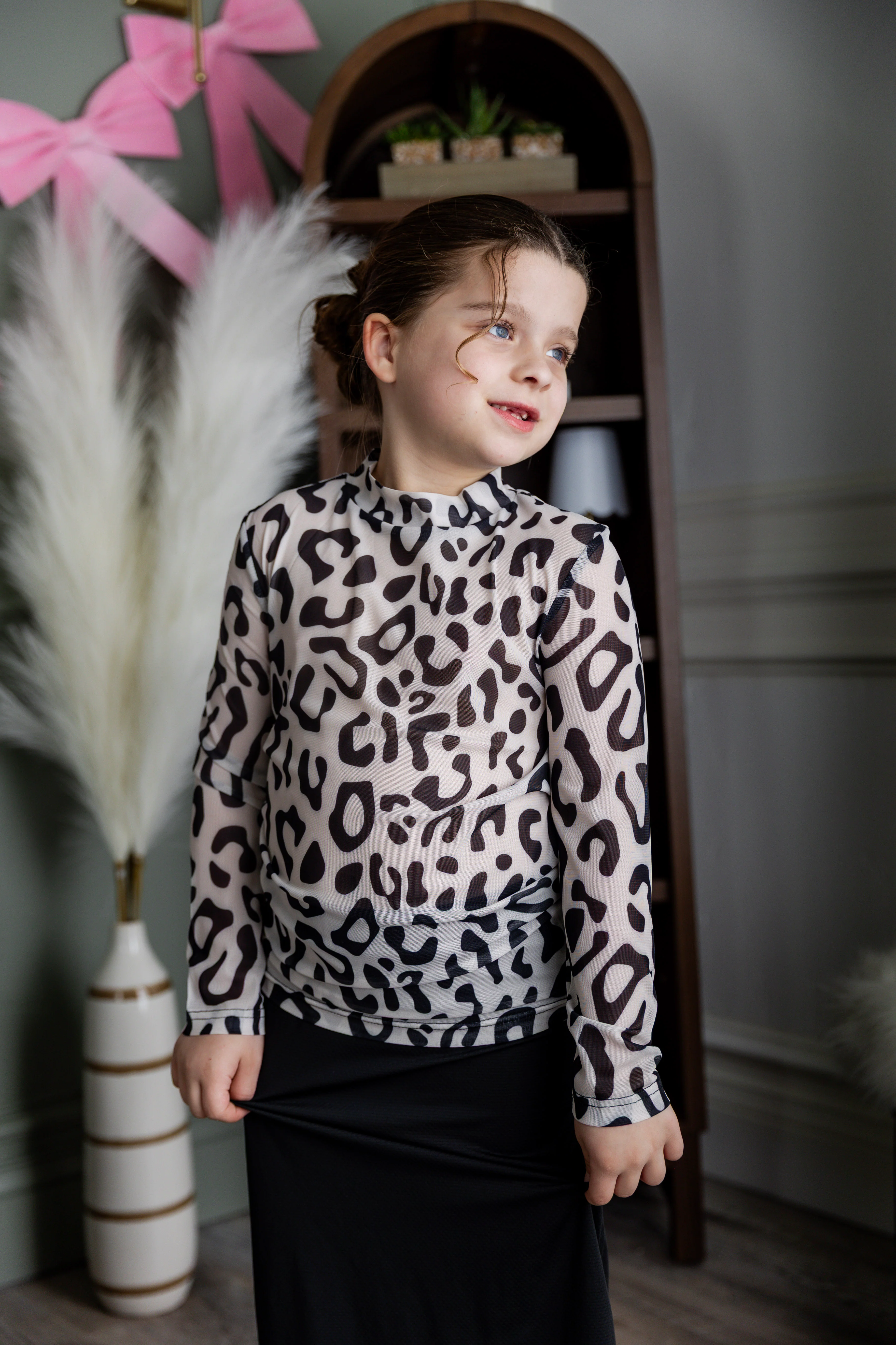 Girls' Mesh Tee in Snow Leopard - Votecaris
