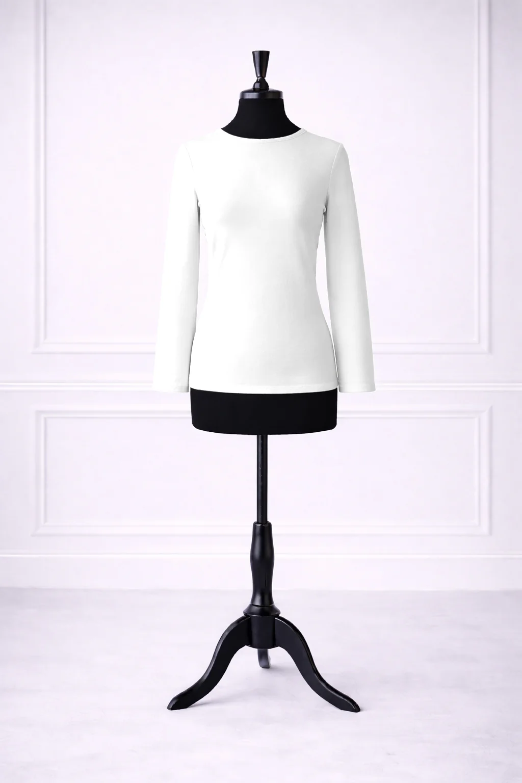 Essential Long Sleeve Tee in White - Votecaris