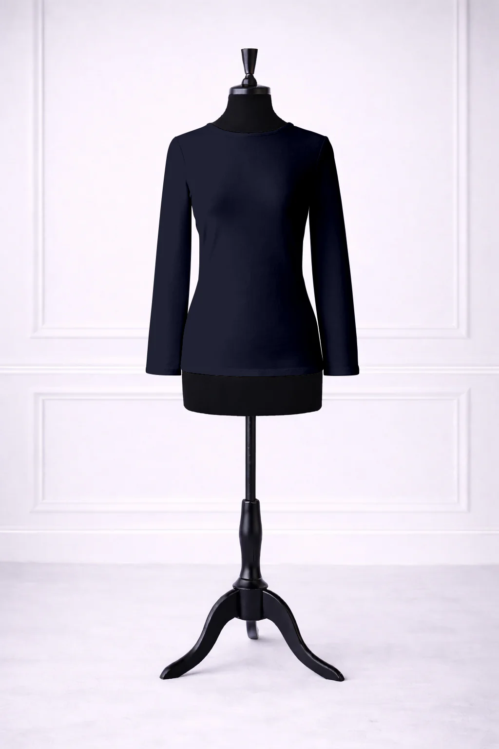 Essential Long Sleeve Tee in Navy - Votecaris